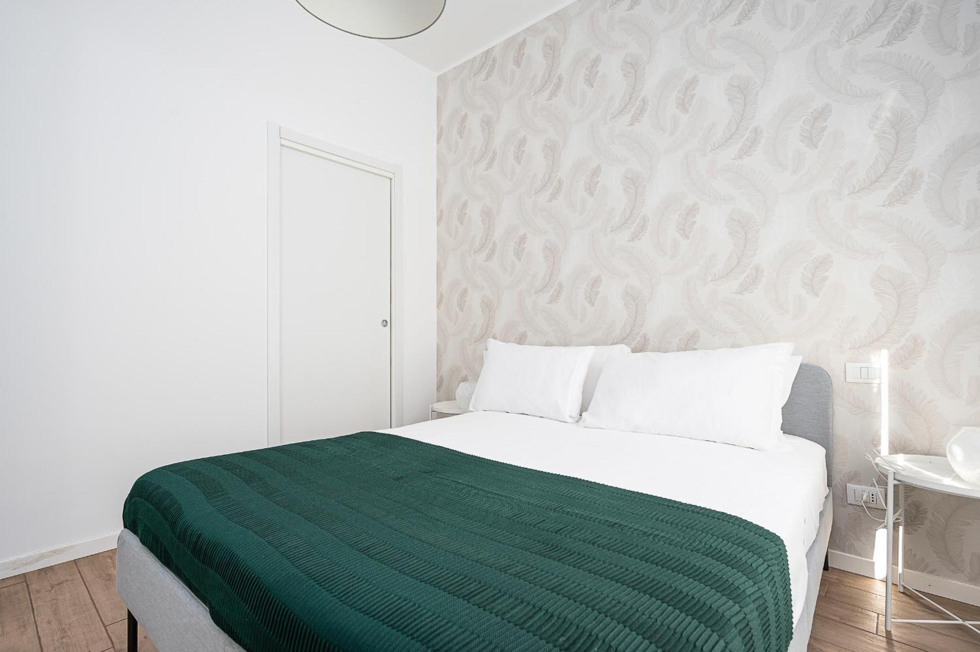 Classbnb - Apartment With Balcony Near The City Center Milano Eksteriør billede
